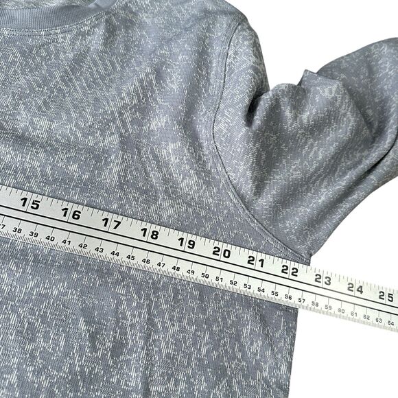 Lululemon Swiftly Breathe Top Womens 14 Long Sleeve Gray Silverescent Activewear - Picture 8 of 10